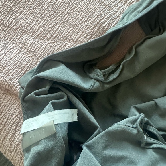 backless top - Picture 5 of 7